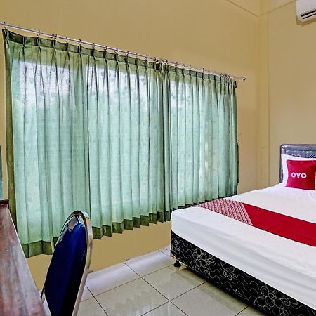 Hotel Oyo 91572 Kost Esklusif Barokah Pasuruan Exterior foto